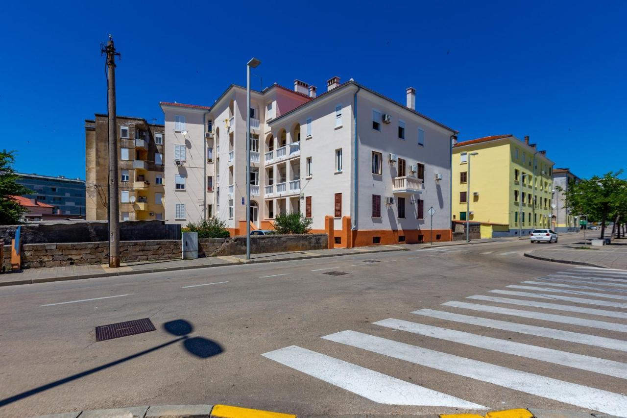 Vale Apartment With Balcony Zadar Exterior foto