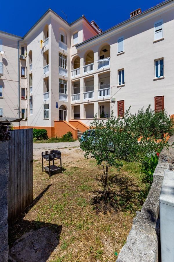 Vale Apartment With Balcony Zadar Exterior foto